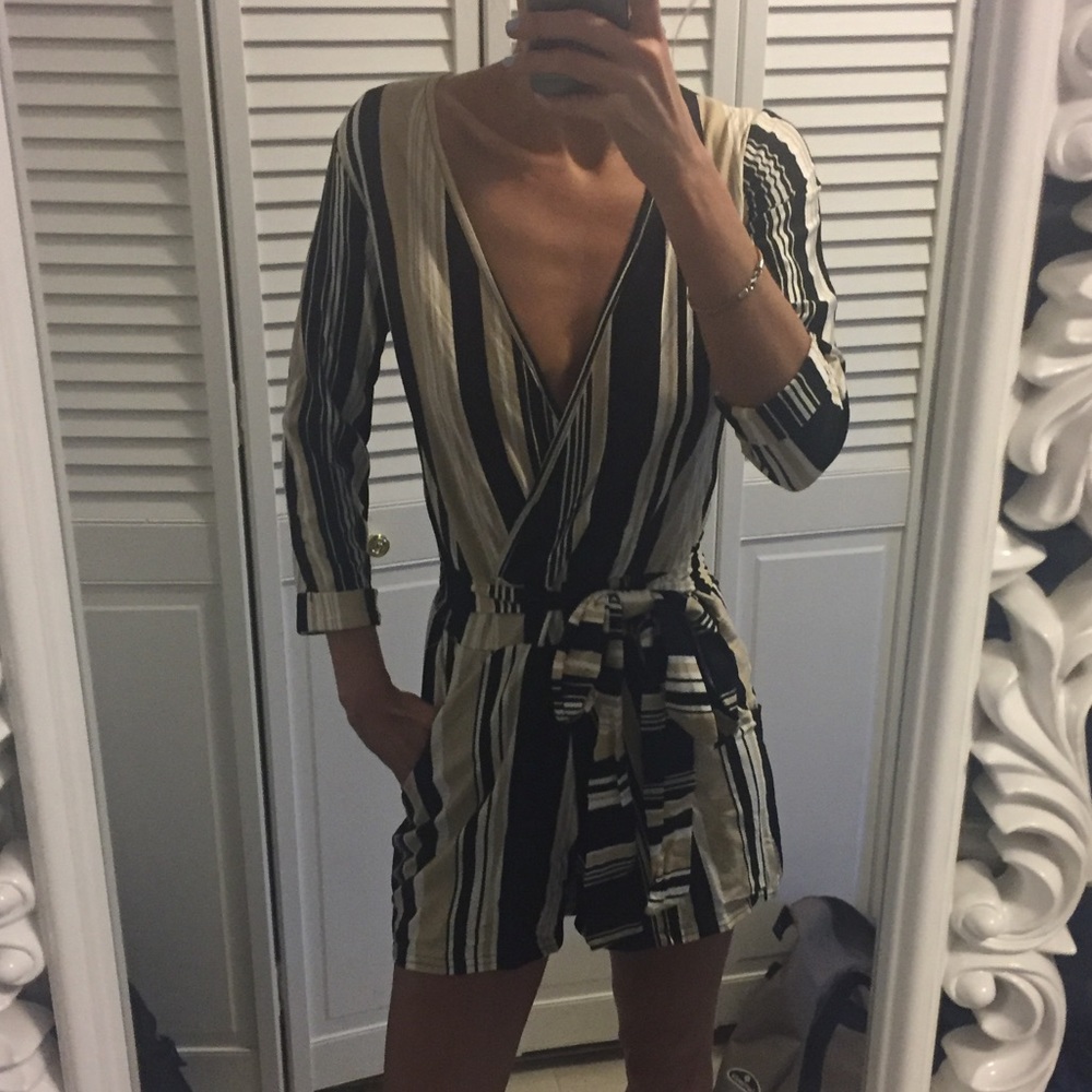 NWT ASOS striped belted romper with pockets floral - Picture 3 of 4